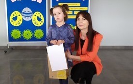 Pani Dyrektor z nagrodzoną III miejscem Aleksandrą Woźniak.