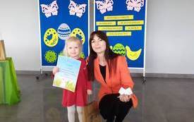 Pani Dyrektor z nagrodzoną II miejscem Mają Niedźwiedzką.