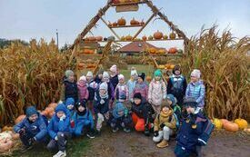 Klasa 0 przed wejściem na Farmę Dyń.