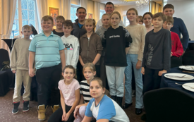 Wsp&oacute;lne zdjęcie uczestnik&oacute;w warsztat&oacute;w z p. Jackiem Gralą