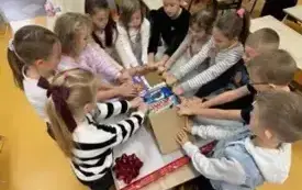 Galeria aktualności Razem czynimy dobro &ndash; szkolna społeczność w akcji &bdquo;Zostań Mikołajem&rdquo;! 6