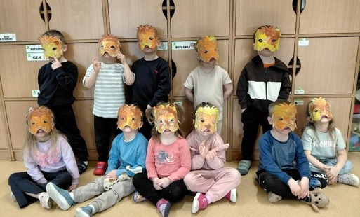 Zdjęcie do Innowacja pedagogiczna &bdquo;Zwierzęta w wierszach Jana Brzechwy&rdquo; w grupie Żabki. 