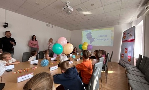 Zdjęcie do Przedszkolaki przejęły władzę! Wyjątkowy Dzień Dziecka w Starostwie