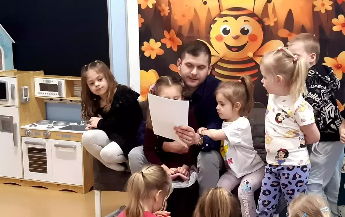 Zdjęcie do Pan Piotr i ,,Chłopiec, kt&oacute;ry bał się owad&oacute;w''