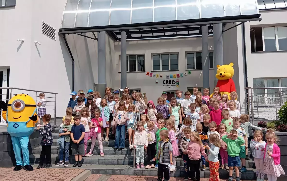 Zdjęcie do Wyjazd przedszkolak&oacute;w do CKBiS w Lelisie z okazji Dnia Dziecka