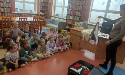 Zdjęcie do Prezentacja stroju kurpiowskiego w grupie "Misie"