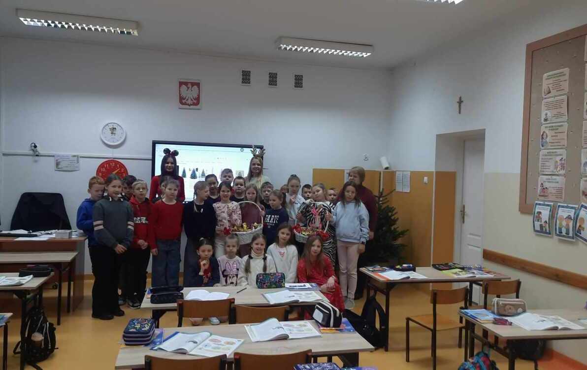 Zdjęcie do Mikołajki w klasie 1a i 3 