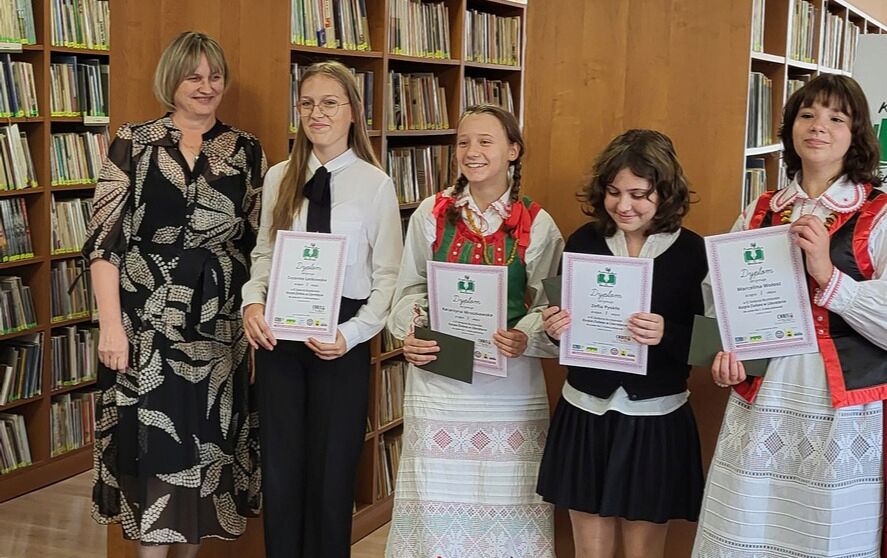 Zdjęcie do Konkurs recytatorski &bdquo;Kurpie Zielone w Literaturze&rdquo;