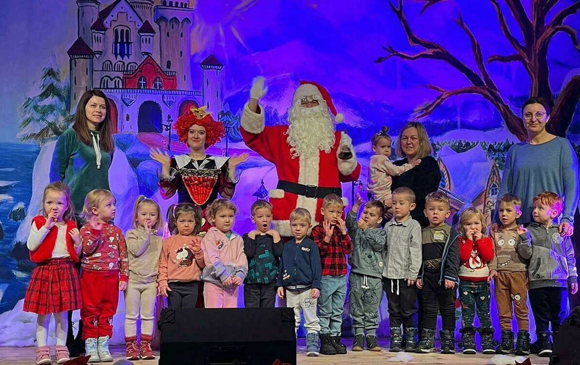 Zdjęcie do Przedszkolaki na spektaklu "Bałwanek Tiko i Kr&oacute;lowa Fruncja"