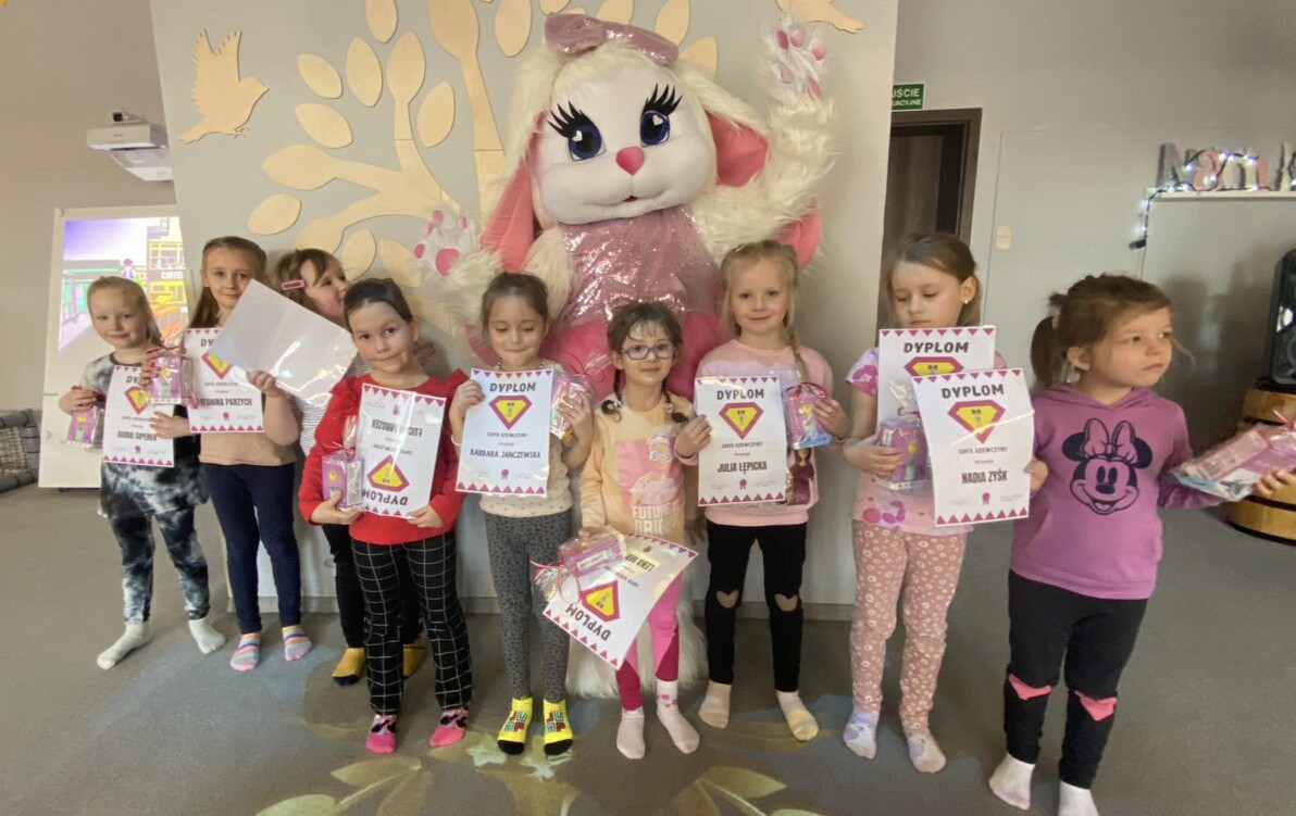 Zdjęcie do Jeżyki świętowały Dzień Kobiet w NADILANDII
