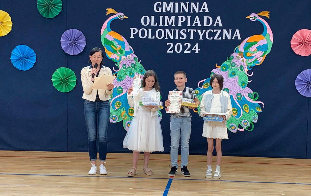 Zdjęcie do Gminna Olimpiada Polonistyczna