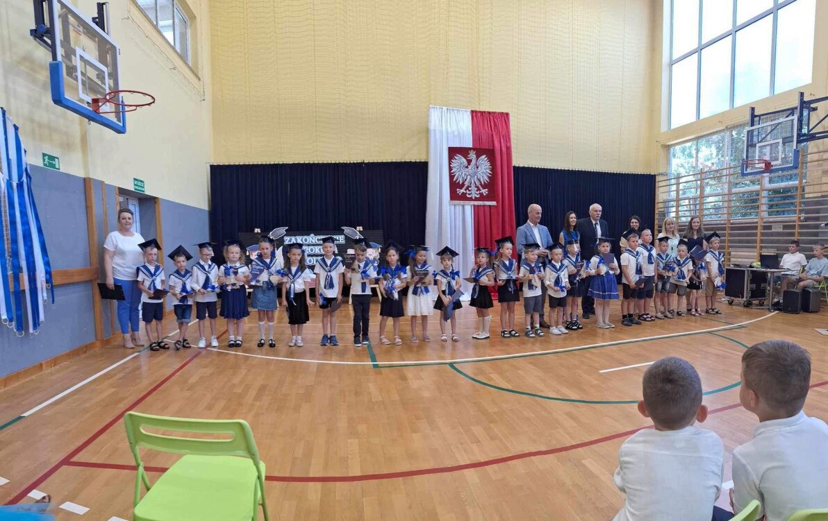 Zdjęcie do Pożegnanie absolwent&oacute;w zer&oacute;wki i zakończenie roku przedszkolak&oacute;w