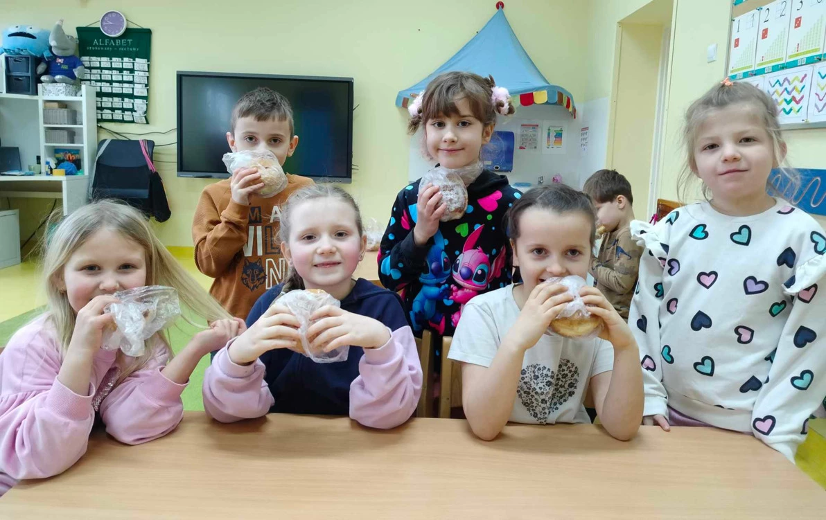 Zdjęcie do TŁUSTY CZWARTEK U LISK&Oacute;W I JEŻYK&Oacute;W
