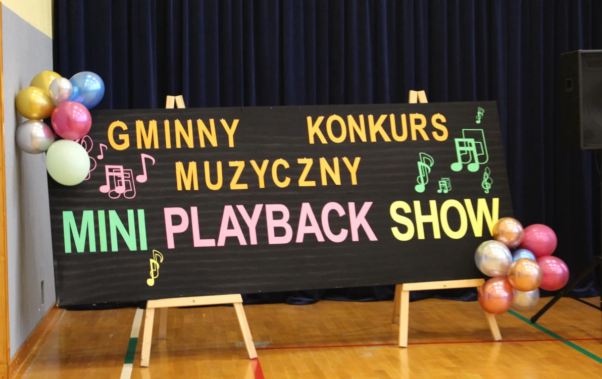Zdjęcie do Mini Playback Show &ndash; muzyczna magia na szkolnej scenie!