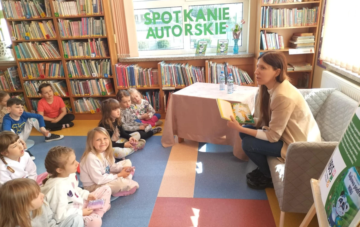 Zdjęcie do Spotkanie autorskie z panią Joanną Zi&oacute;łkowską w grupie &bdquo;Liski&rdquo; i &bdquo;Jeżyki&rdquo;. 