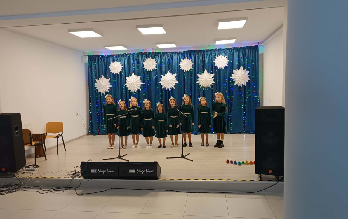 Zdjęcie do Podsumowanie udziału naszej szkoły w XIX Przeglądzie Kolęd i Pastorałek w Baranowie